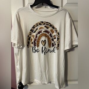 SHEIN Curve White Graphic Tee